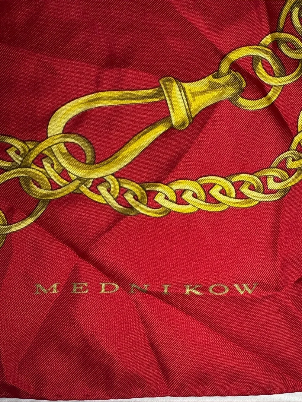 RARE VTG Mednikow Jewelers Silk Scarf Made In Italy Hand-Rolled Red Gold Chain